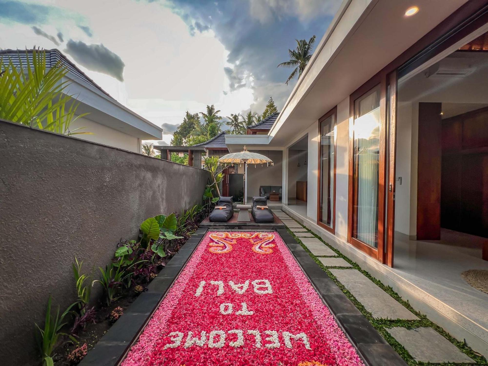 Natayu Ubud Villa エクステリア 写真